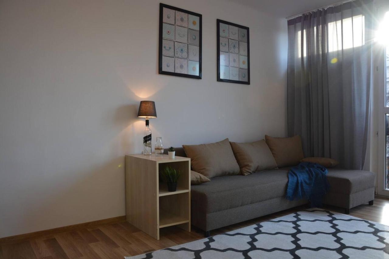Ohmyhome - Park Mirowski Apartment Варшава Экстерьер фото